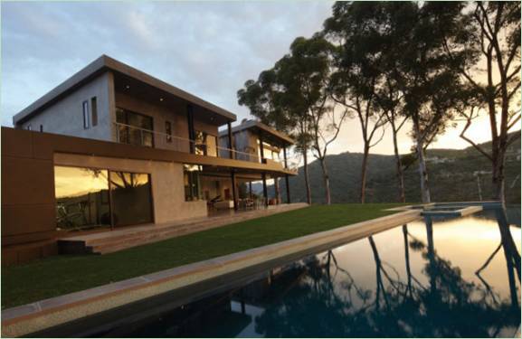 Residenza Mandeville Canyon con vista mozzafiato