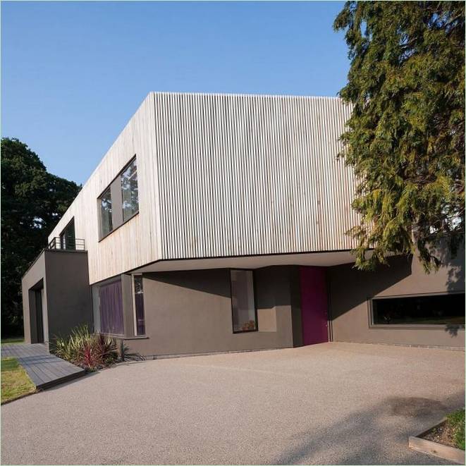 Casa a cuneo irregolare del Surrey