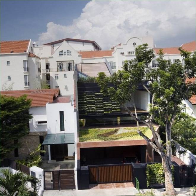 Un'insolita casa-giardino a Singapore