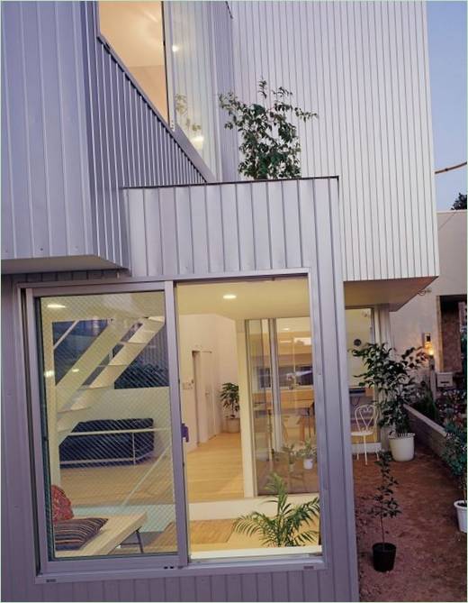 La casa unica di Tetsuo Kondo nel centro del Giappone