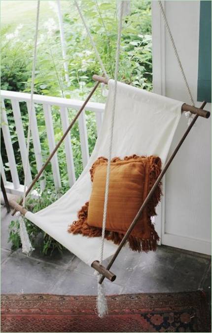 Idee per l'arredamento di una casa estiva: un'altalena di The Merrythought