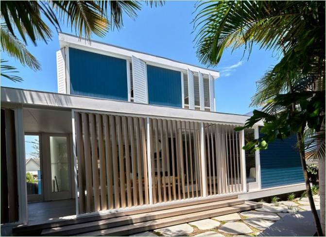 Bungalow su palafitte in Australia: un contrasto di colori Bungalow su palafitte in Australia