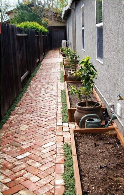 Idee per un sentiero da giardino in mattoni
