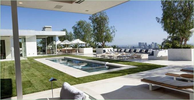 Piscina del Beverly Hills Residence