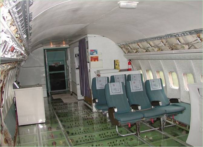 Il design originale degli interni di Bruce Campbell ricavato da scafi di Boeing 747 dismessi