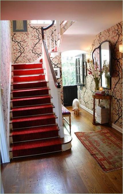 Scala di accesso al primo piano della casa