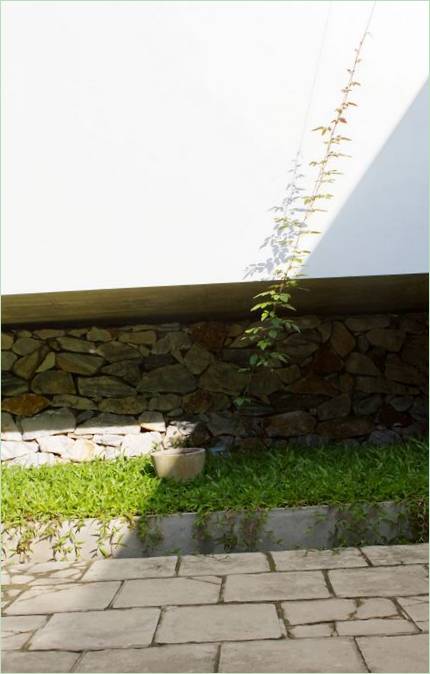 Fondazione in pietra della casa