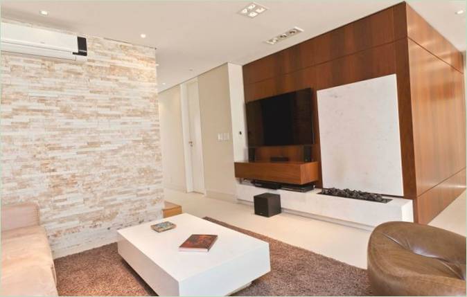 Soffitto bianco nella residenza di famiglia