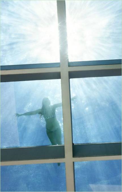 Piscina della Jellyfish House a Marbella
