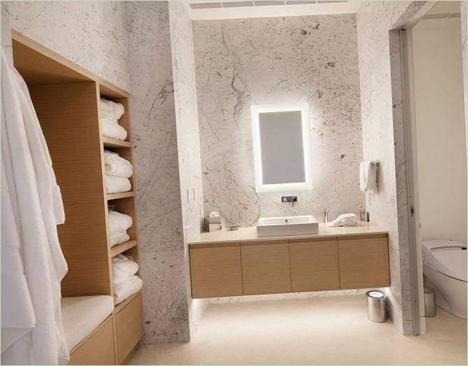Interni del bagno in marmo