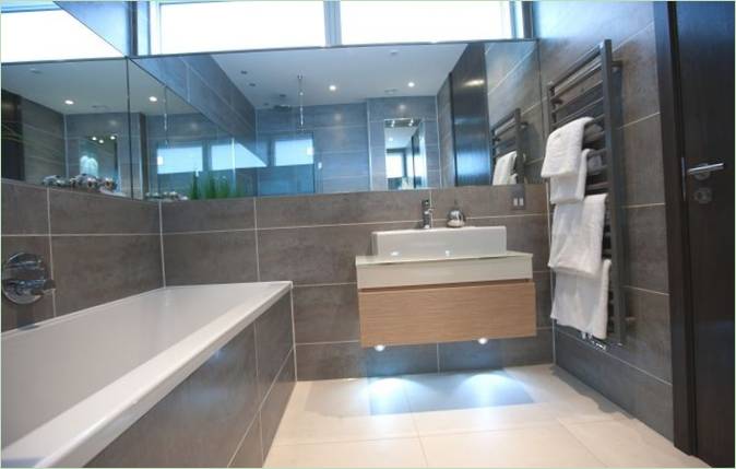 Progettazione del bagno a Poole Harbour, Inghilterra