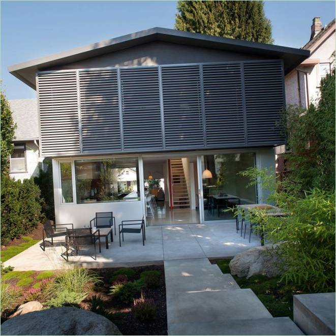 D'Arcy Jones 430 a Vancouver