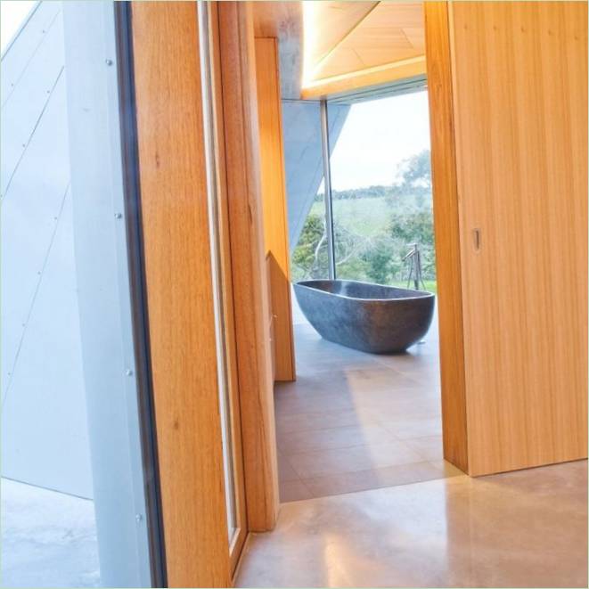 Bagno di villa Croft di James Stockwell Architects in Australia