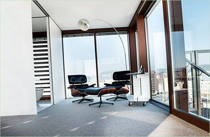 Design degli interni della casa LoftCube in Austria dello Studio Aisslinger