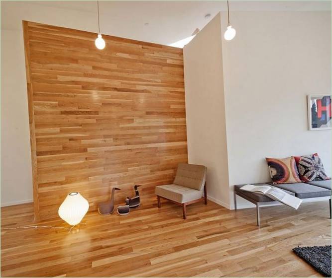 GRANDE & campo; piccola casa
