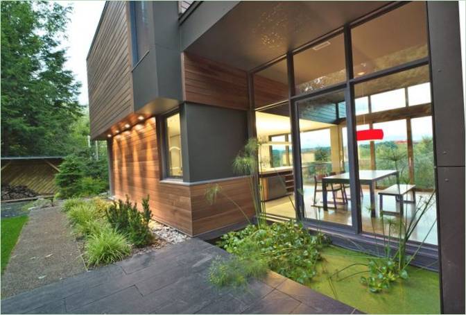 Design elegante di una casa di campagna a Montreal