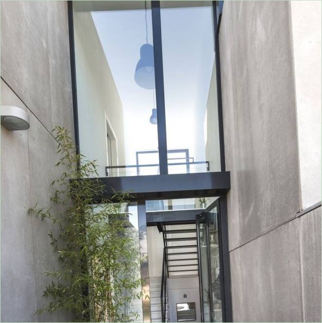 Finestre a tutta larghezza nel progetto C&C HOUSE in Spagna