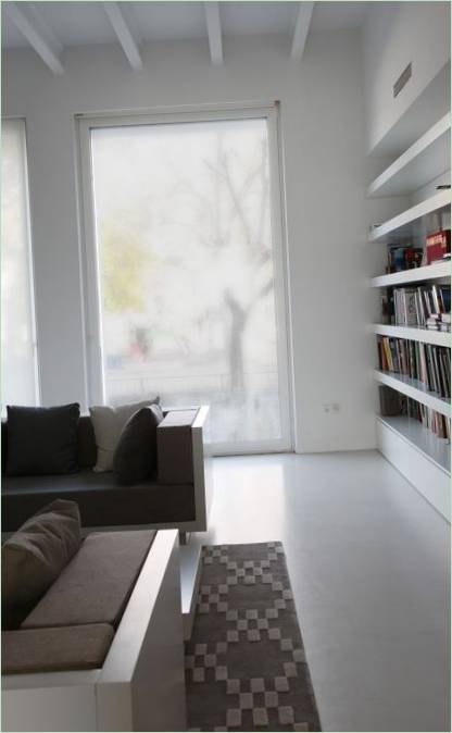 Progetto di interni di una casa semplice di Borja Garcia in Onteniente