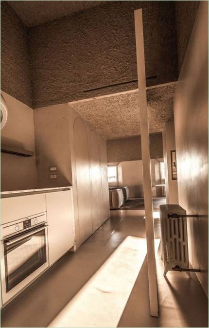 Interno originale della casa di Antonino Cardillo a Roma, Italia