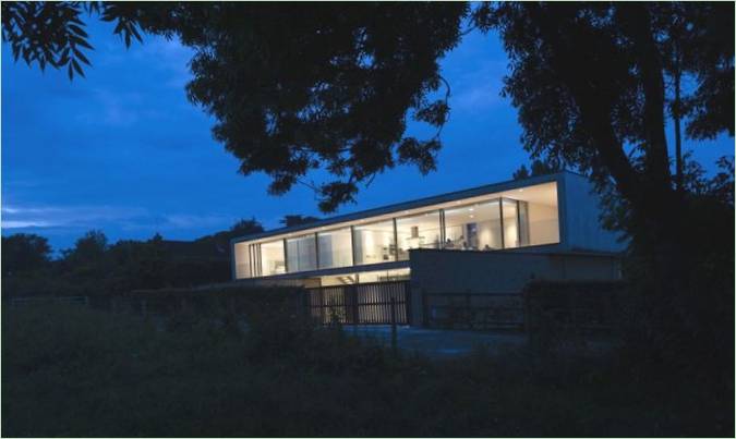 Illuminazione notturna Hurst House in Inghilterra