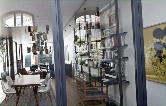 V House interior design