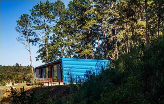 Progettazione di una moderna casa estiva modulare in Brasile
