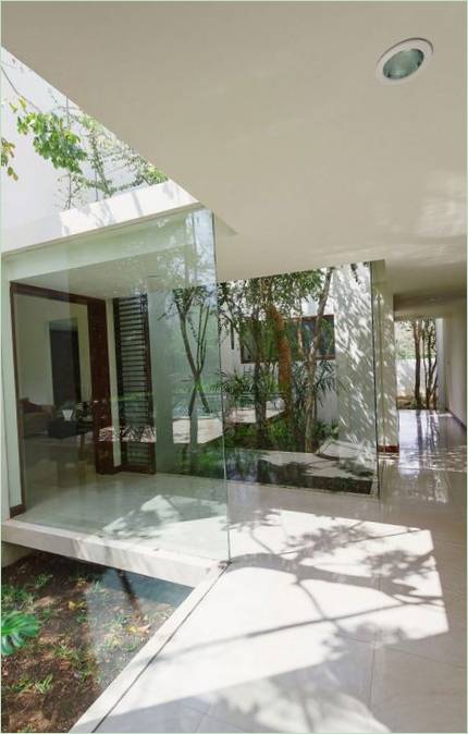 Design del corridoio della casa famiglia Aldea