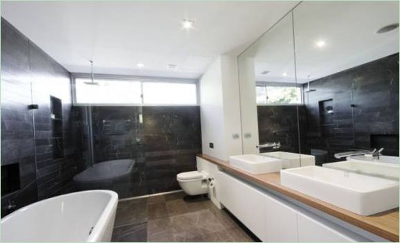 Design del bagno della villa familiare M House