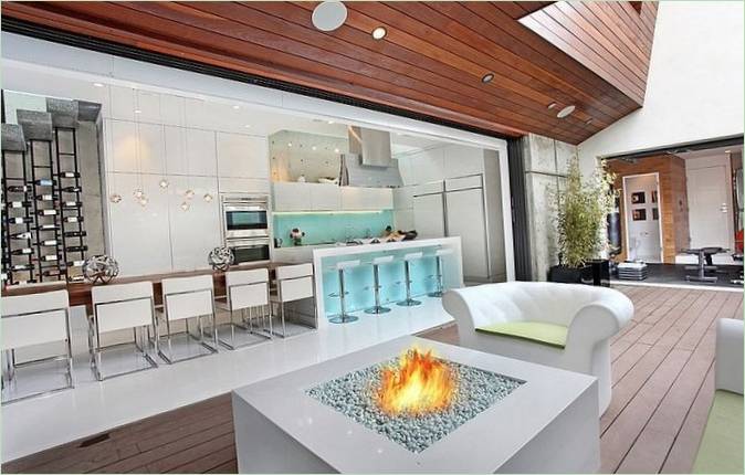 La sala da pranzo della 604 Acacia Country House in California