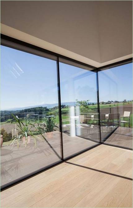 Apertura su un balcone