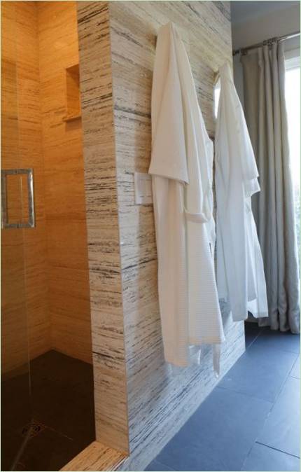 Bagno doccia della casa di campagna in California