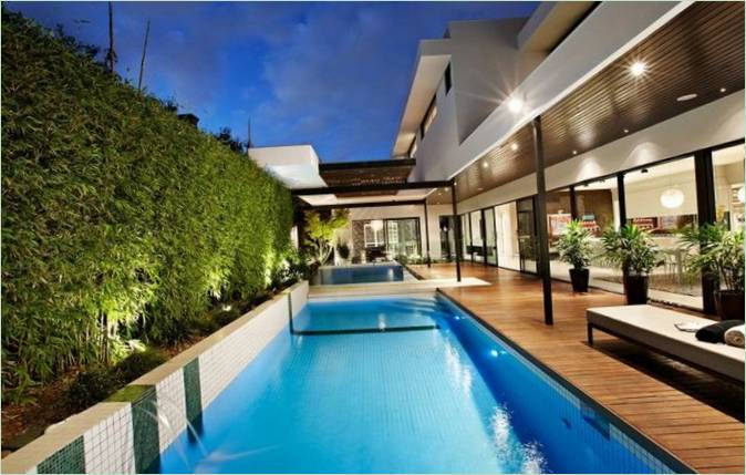 La piscina in una casa privata