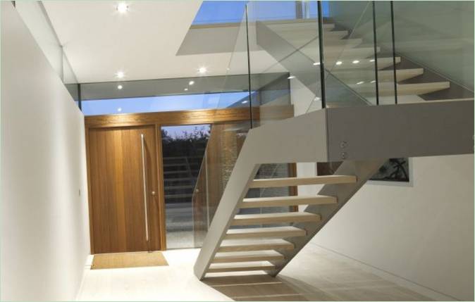 Scala all'interno di Hurst House in Inghilterra
