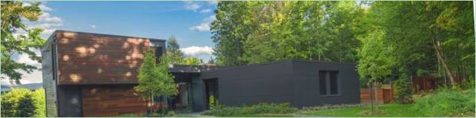 Design elegante di una casa di campagna a Montreal