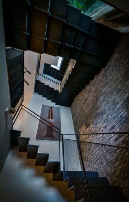 V House interior design