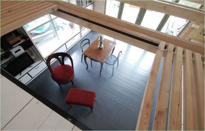 Casa galleggiante primo piano
