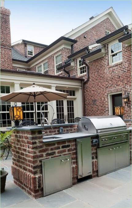 Una postazione barbecue tra le mura della città. Foto: pinterest