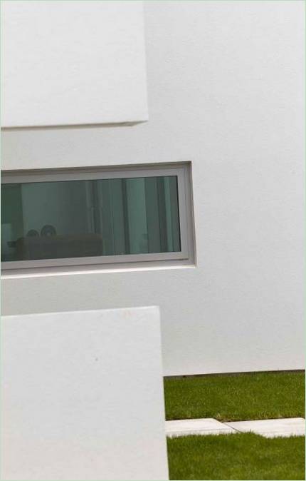 Una finestra nel muro