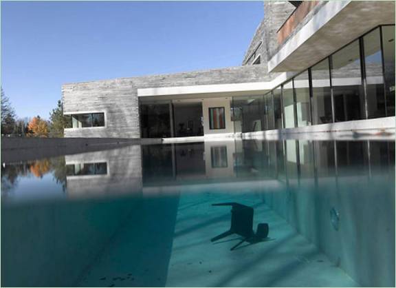 Piscina all'aperto del residence modulare Haus M