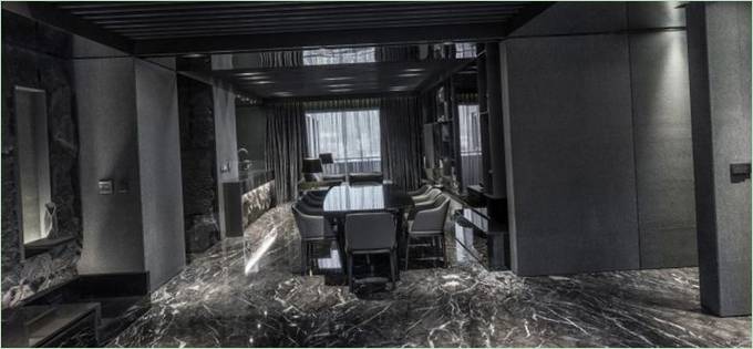 Elegante sala da pranzo nera