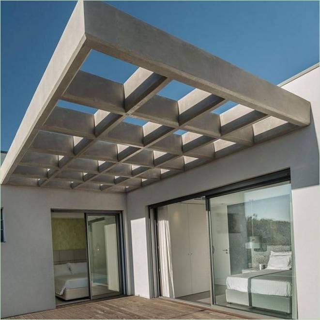 Porte scorrevoli in vetro sulla terrazza
