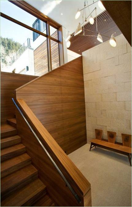 Interno della Linear House dello Studio B Architects, Aspen, Colorado, USA