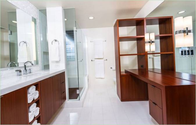 Foto dell'interno di una casa di lusso in California