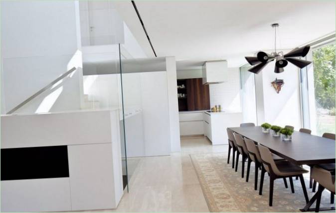 Sala da pranzo in una casa privata CH House