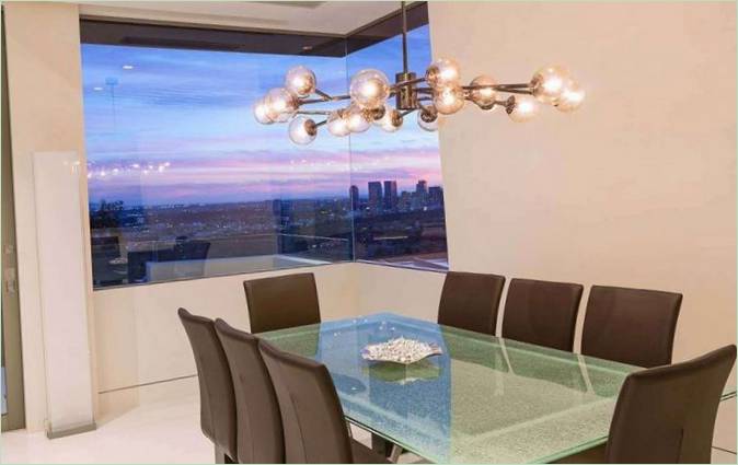 Un design contemporaneo e di grande impatto per una residenza privata