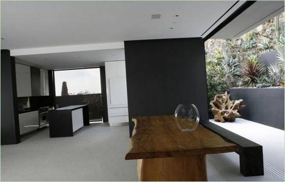 Interno cucina in bianco e nero