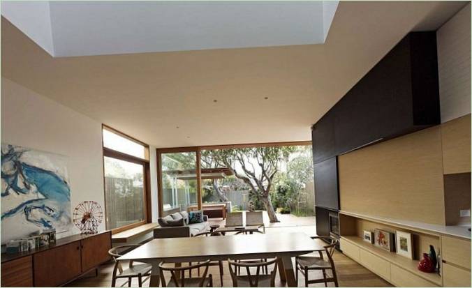 Il design degli interni della residenza privata Plywood House II