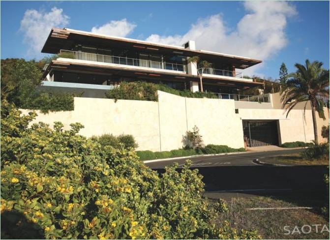 La lussuosa casa a tre piani Kloof 151 progettata da SAOTA