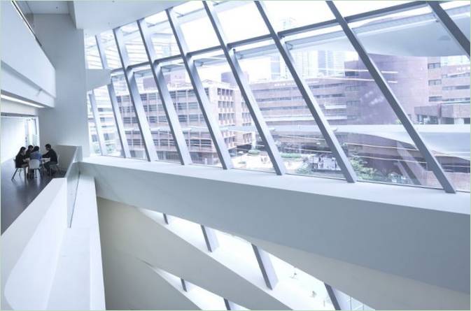La torre dell'innovazione del Jockey Club a Hong Kong
