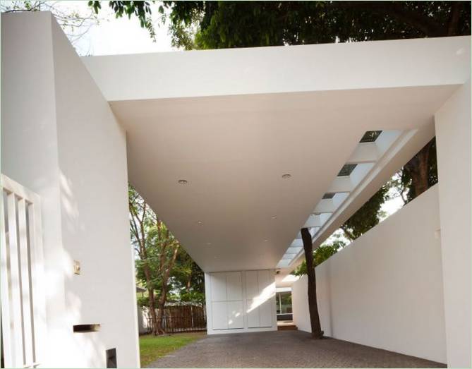 Cortile della villa Panya Pattanakarn